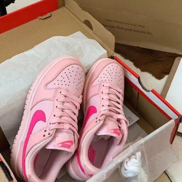 NEW Nike Dunk Low Triple Pink GS - Picture 3 of 5